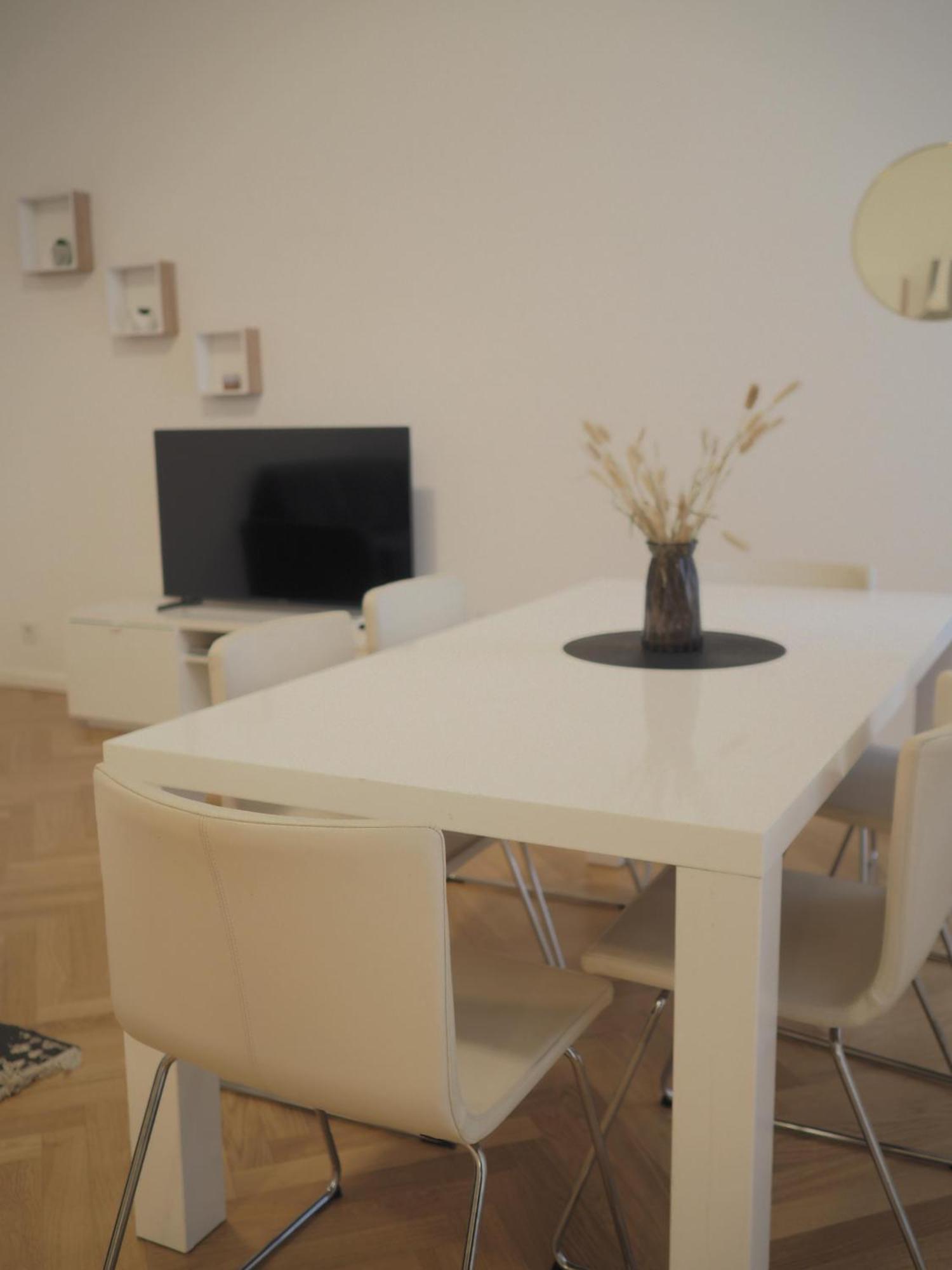 Home Sweet Home - Vienna Central Esterno foto