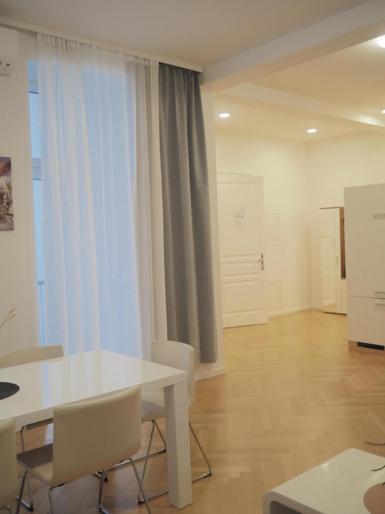 Home Sweet Home - Vienna Central Esterno foto