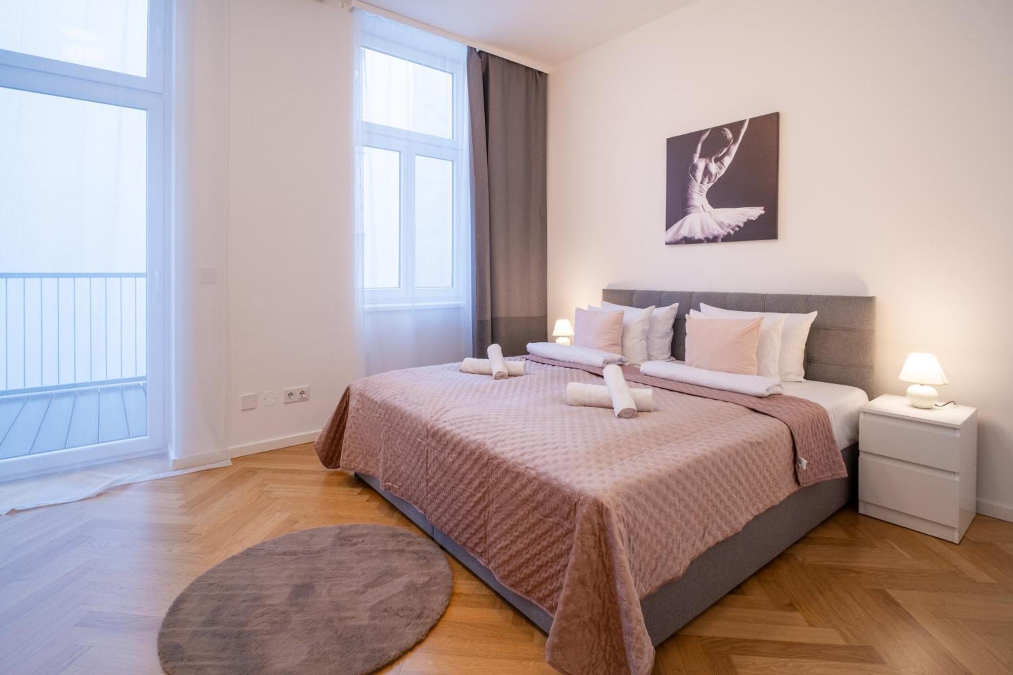 Home Sweet Home - Vienna Central Esterno foto